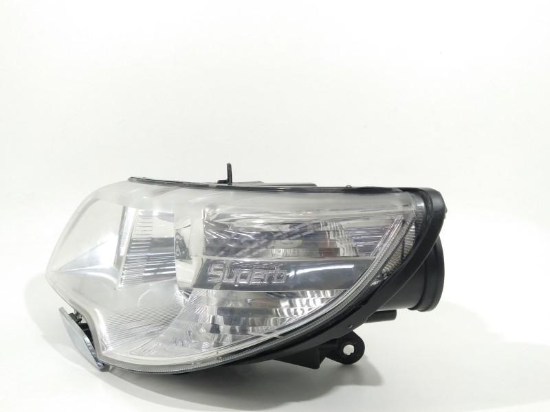 Recambio de faro izquierdo para skoda suberb (3t4) ambition referencia OEM IAM 3T1941017C  