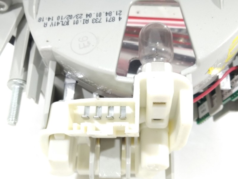 Recambio de piloto trasero izquierdo en porton para bmw 3 (e90) 320 d referencia OEM IAM 4871733  63214871733