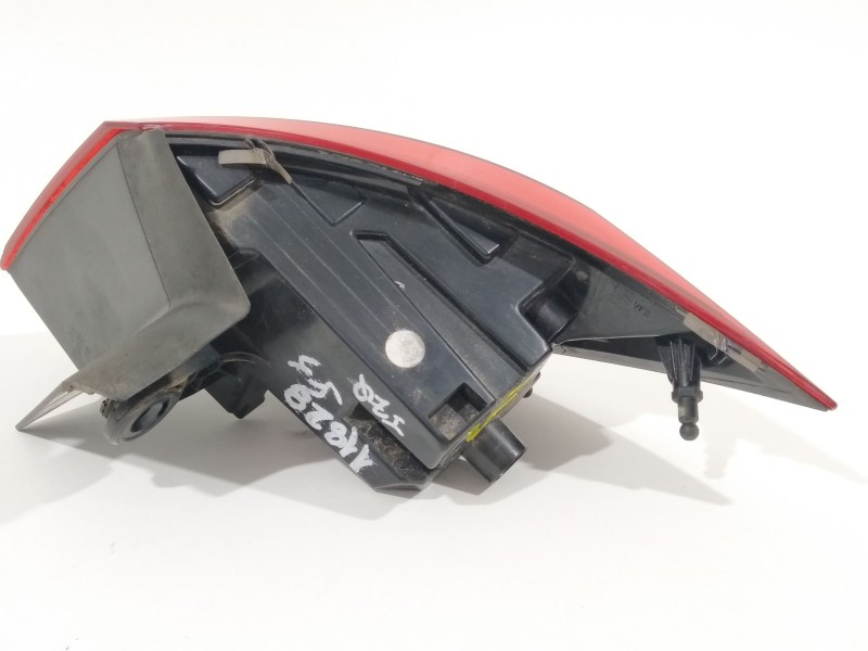 Recambio de piloto trasero izquierdo para seat leon st (5f8) x-perience titan desert 4drive referencia OEM IAM 5F9945207B  