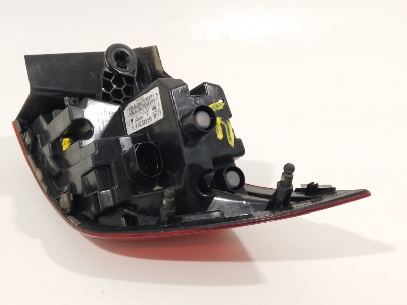 Recambio de piloto trasero izquierdo para seat leon st (5f8) x-perience titan desert 4drive referencia OEM IAM 5F9945207B  