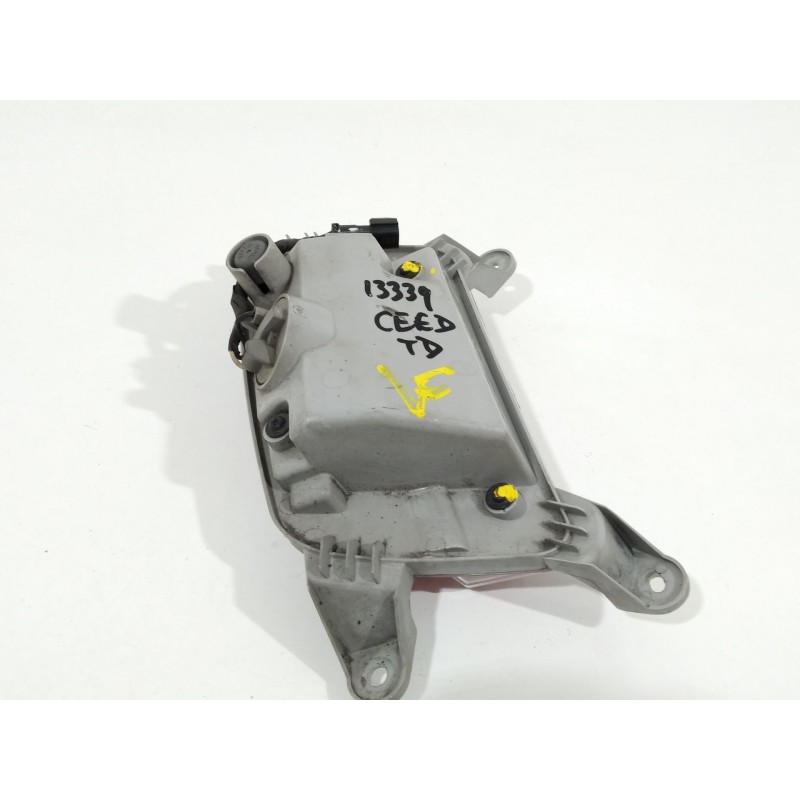 Recambio de piloto trasero derecho paragolpes para kia cee´d (jd) 1.6 crdi 136 referencia OEM IAM 92408A2650  