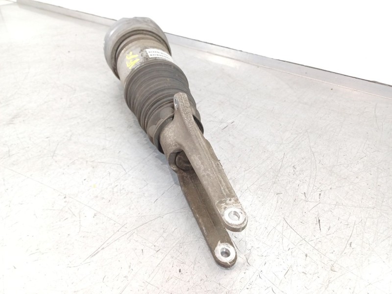 Recambio de amortiguador delantero derecho para porsche panamera diesel referencia OEM IAM 97034305235  