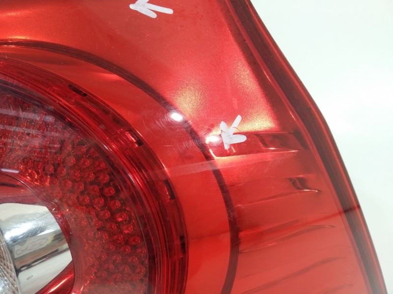 Recambio de piloto trasero derecho para volkswagen golf v berlina (1k1) gt sport referencia OEM IAM 1K6945096E  