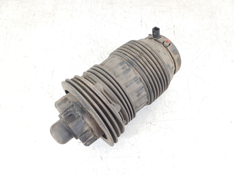 Recambio de amortiguador trasero izquierdo para porsche panamera diesel referencia OEM IAM 97033353333  