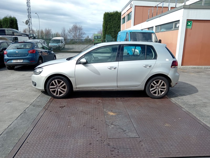 volkswagen golf vi (5k1) del año 2009