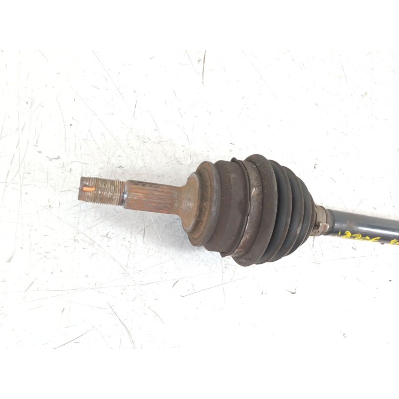 Recambio de transmision delantera izquierda para peugeot 208 i (ca_, cc_) 1.2 vti 82 referencia OEM IAM 9803959580  