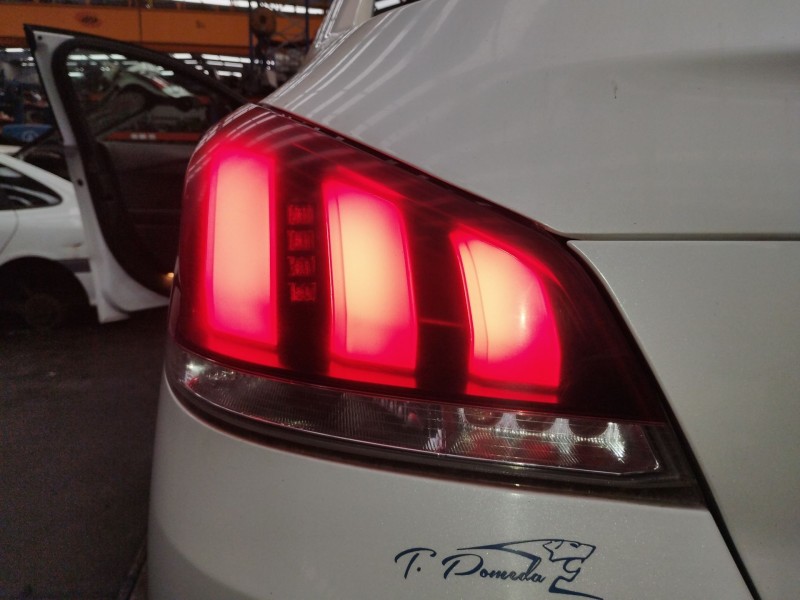 Recambio de piloto trasero izquierdo para peugeot 508 2.0 blue-hdi fap referencia OEM IAM 9807242680  