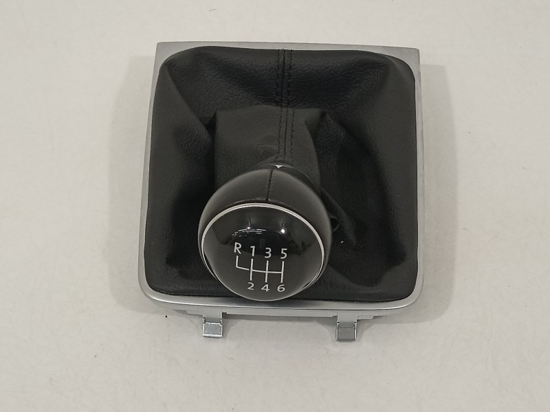 Recambio de pomo palanca cambio para volkswagen cc (358) basis bluemotiontech referencia OEM IAM 3AA711113F  