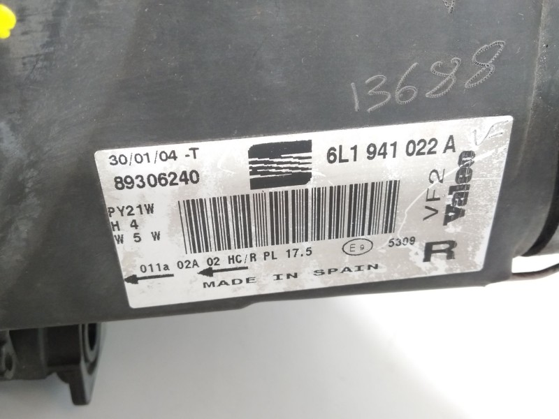 Recambio de faro derecho para seat ibiza iii (6l1) 1.4 16v referencia OEM IAM 6L1941022A  