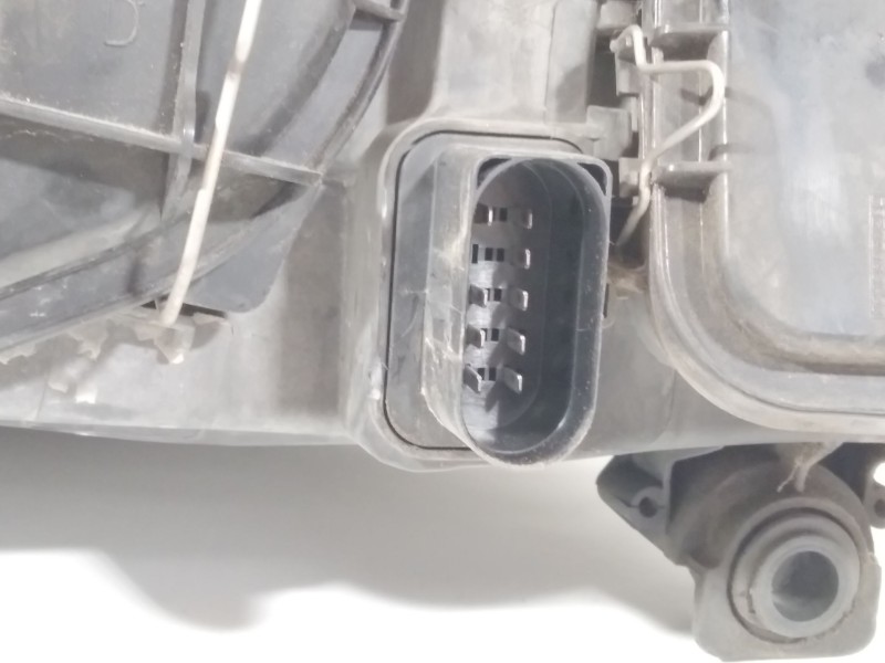 Recambio de faro derecho para seat ibiza iii (6l1) 1.4 16v referencia OEM IAM 6L1941022A  