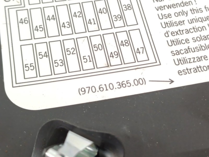 Recambio de moldura para porsche panamera diesel referencia OEM IAM 97055240500  