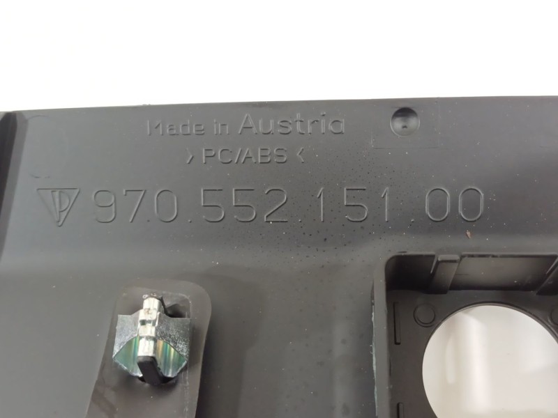 Recambio de moldura para porsche panamera diesel referencia OEM IAM 97055215100  