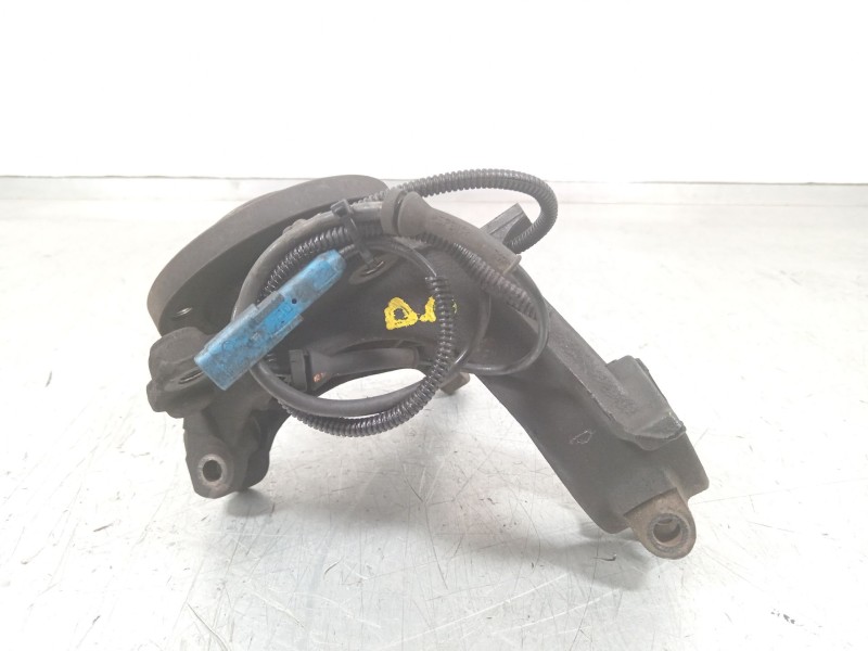 Recambio de mangueta delantera derecha para peugeot 208 i (ca_, cc_) 1.2 vti 82 referencia OEM IAM   