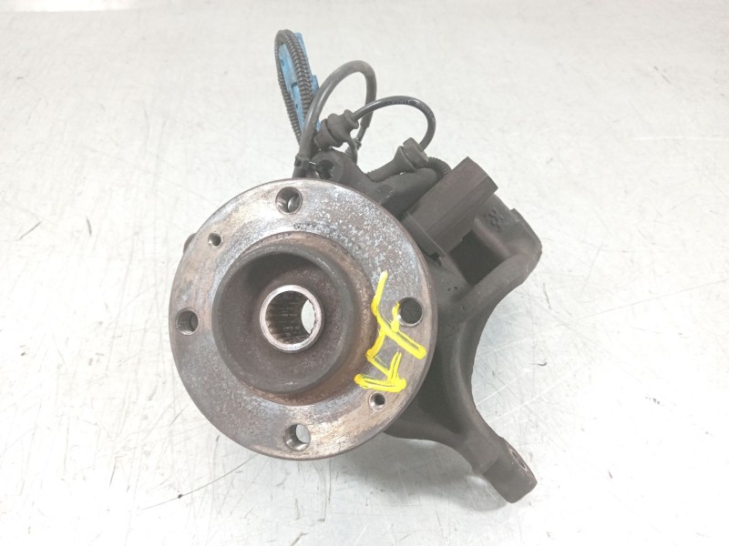 Recambio de mangueta delantera izquierda para peugeot 208 i (ca_, cc_) 1.2 vti 82 referencia OEM IAM   