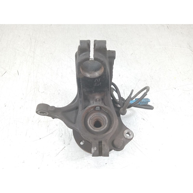 Recambio de mangueta delantera izquierda para peugeot 208 i (ca_, cc_) 1.2 vti 82 referencia OEM IAM   