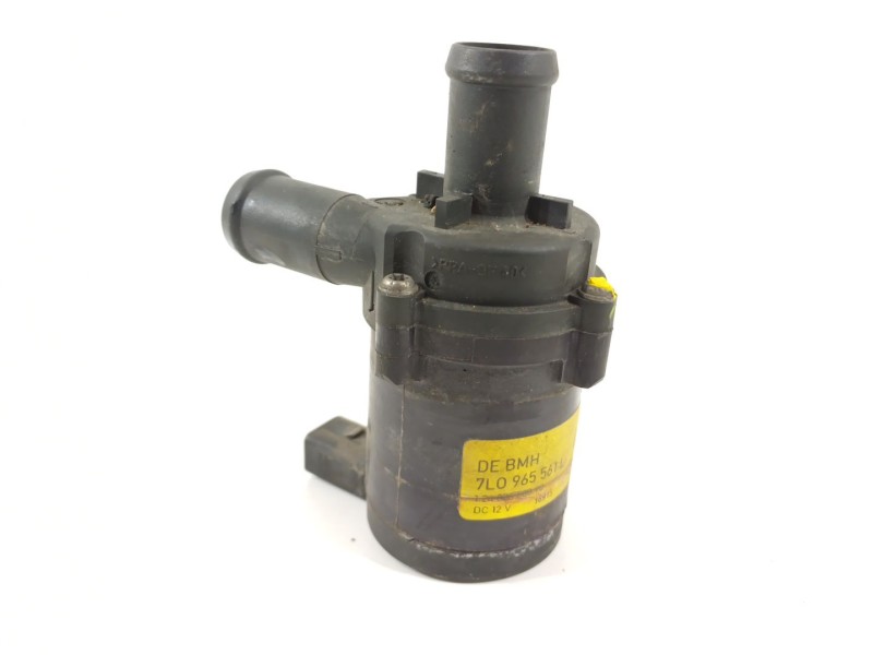 Recambio de bomba agua para porsche panamera diesel referencia OEM IAM 7L0965561L  