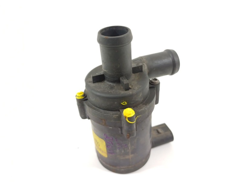 Recambio de bomba agua para porsche panamera diesel referencia OEM IAM 7L0965561L  