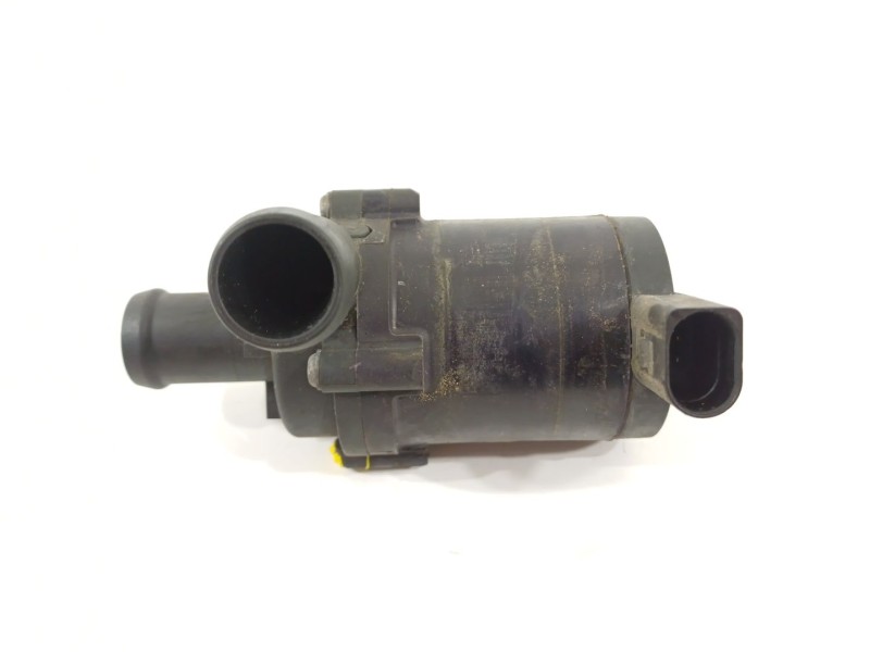 Recambio de bomba agua para porsche panamera diesel referencia OEM IAM 7L0965561L  