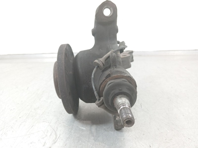 Recambio de mangueta delantera izquierda para renault master kofferaufbau l3h1 3,5t referencia OEM IAM   