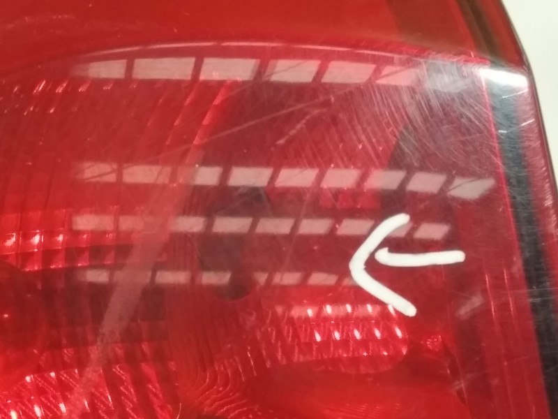 Recambio de piloto trasero izquierdo para dacia duster ambiance 4x2 referencia OEM IAM 265550035R  