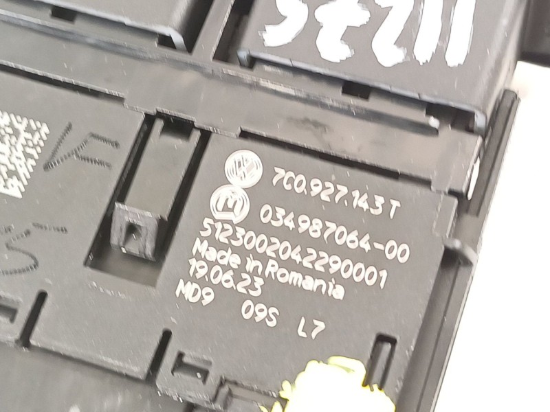 Recambio de mando multifuncion para volkswagen crafter kasten (sy) furgón 35 bl ta fwd referencia OEM IAM 7C0927143T  