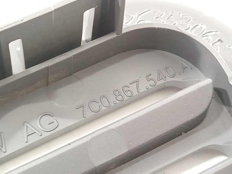 Recambio de moldura para volkswagen crafter kasten (sy) furgón 35 bl ta fwd referencia OEM IAM 7C0867540A  