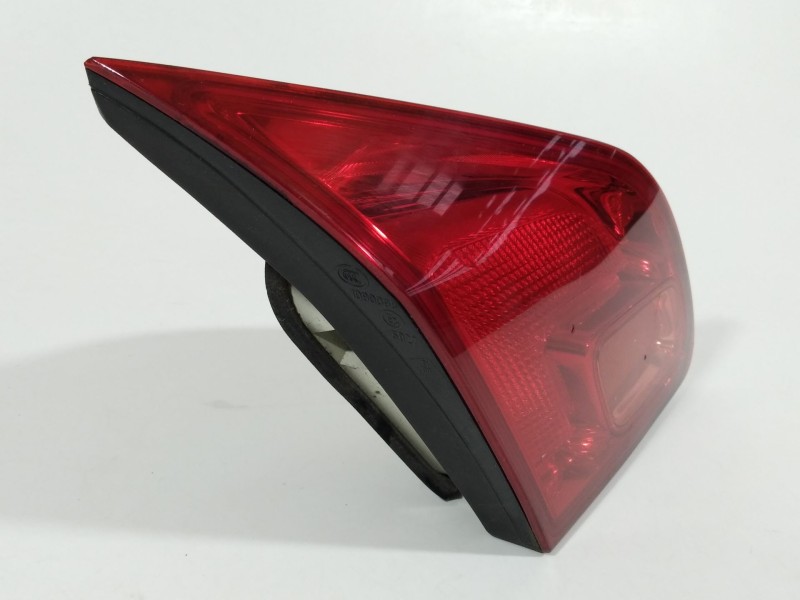 Recambio de piloto trasero izquierdo en porton para opel astra j lim. enjoy referencia OEM IAM 13306455  