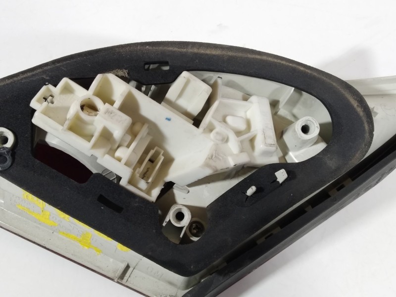 Recambio de piloto trasero izquierdo en porton para opel astra j lim. enjoy referencia OEM IAM 13306455  