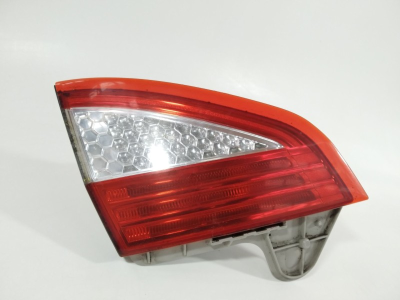 Recambio de piloto trasero izquierdo en porton para ford mondeo ber. (ca2) ghia referencia OEM IAM 7S7113A603  