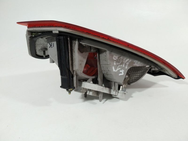 Recambio de piloto trasero izquierdo en porton para ford mondeo ber. (ca2) ghia referencia OEM IAM 7S7113A603  