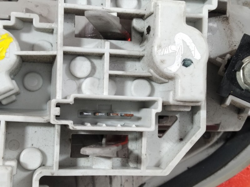 Recambio de piloto trasero izquierdo en porton para ford mondeo ber. (ca2) ghia referencia OEM IAM 7S7113A603  