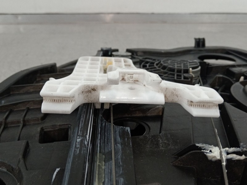 Recambio de elevalunas trasero izquierdo para hyundai i30 (pd) n project c referencia OEM IAM 9360000100 83470g4220 