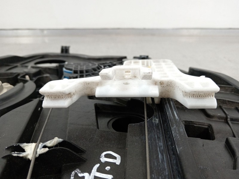 Recambio de elevalunas trasero derecho para hyundai i30 (pd) n project c referencia OEM IAM 9360100100 83480G4220 