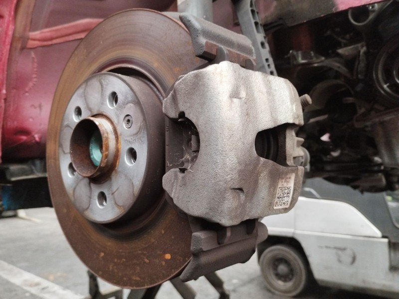 Recambio de pinza freno delantera derecha para seat ibiza v (kj1, kjg) 1.0 tsi referencia OEM IAM 2Q0615106AJ  