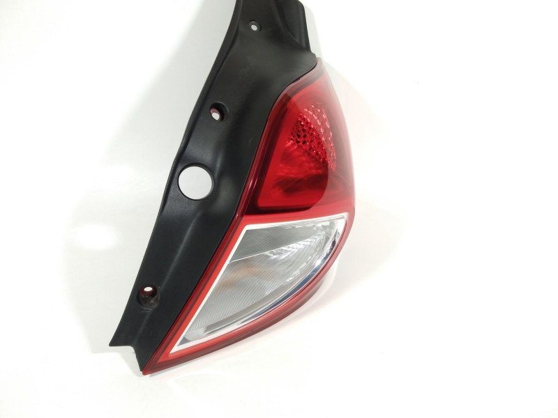 Recambio de piloto trasero derecho para renault clio iii exception referencia OEM IAM 8200886946  