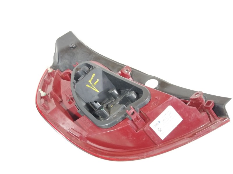 Recambio de piloto trasero derecho para renault clio iii exception referencia OEM IAM 8200886946  