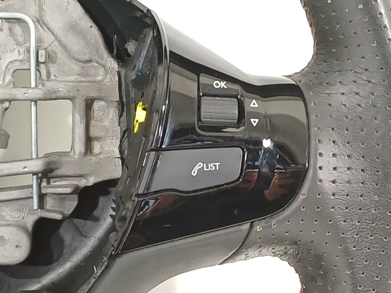 Recambio de volante para citroën c-crosser xtr referencia OEM IAM 98084115xu  