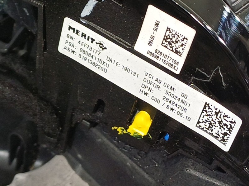 Recambio de volante para citroën c-crosser xtr referencia OEM IAM 98084115xu  