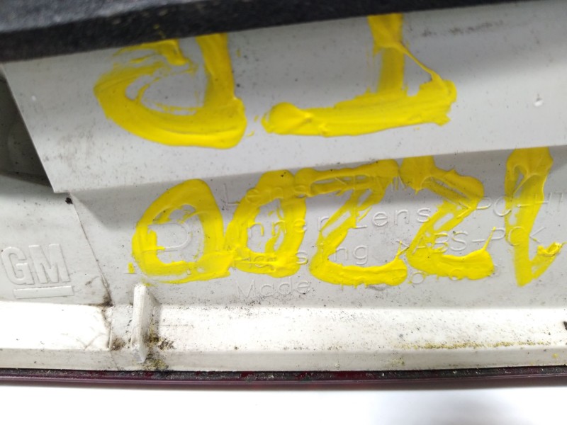 Recambio de piloto trasero derecho en porton para opel astra j lim. enjoy referencia OEM IAM 13306456  