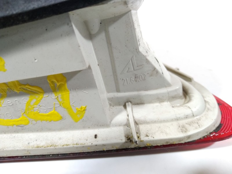 Recambio de piloto trasero derecho en porton para opel astra j lim. enjoy referencia OEM IAM 13306456  