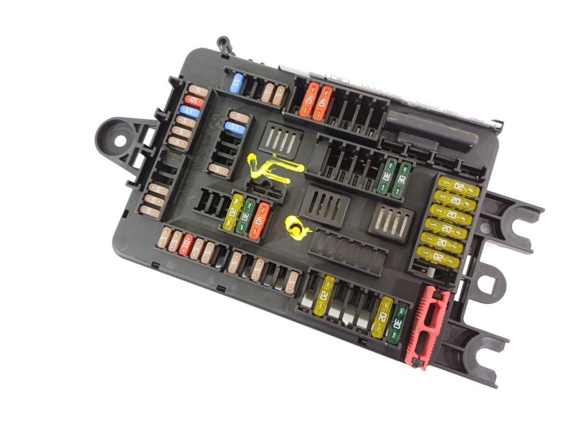 Recambio de caja reles / fusibles para bmw 1 (f21) 116 i referencia OEM IAM 6114926111103  926111103
