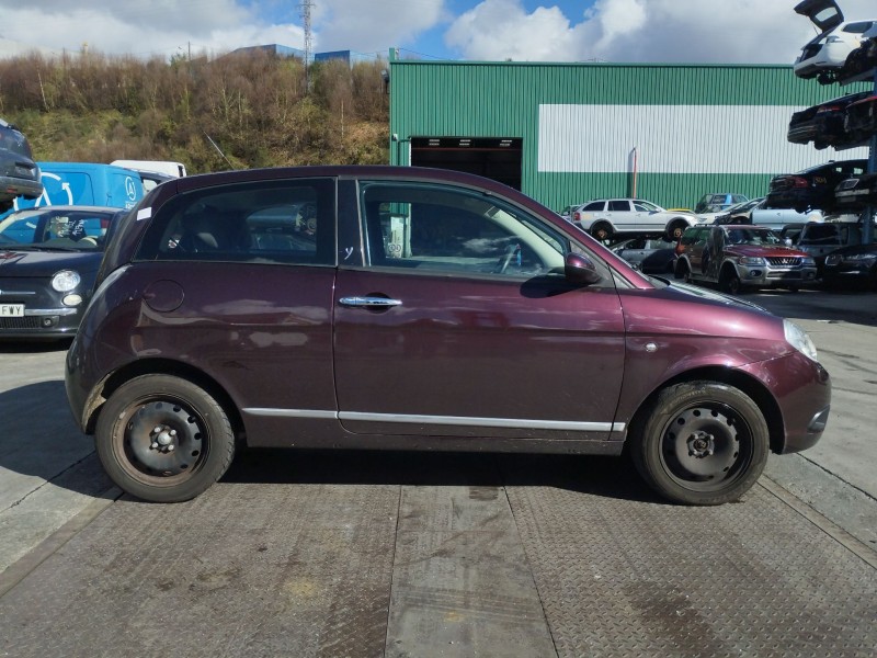 lancia ypsilon (843_) del año 2006 lancia ypsilon (843_) del año 2006