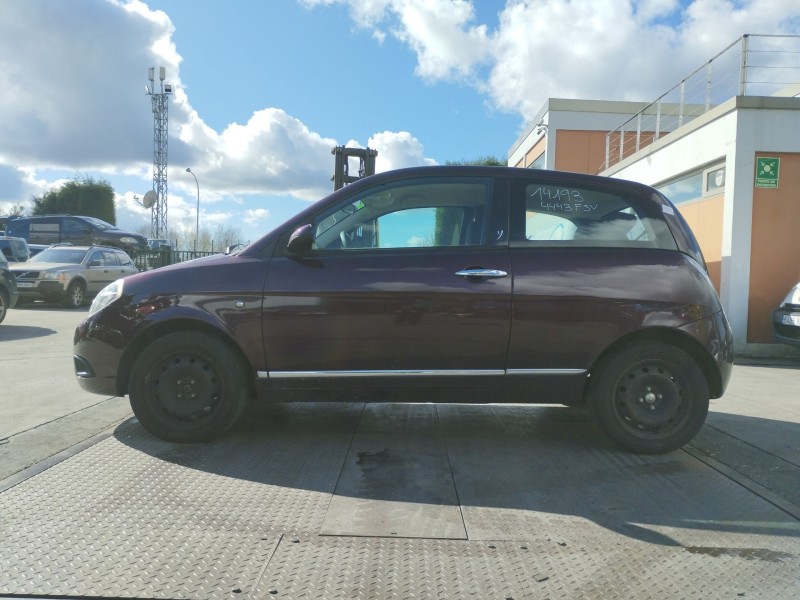 lancia ypsilon (843_) del año 2006 lancia ypsilon (843_) del año 2006