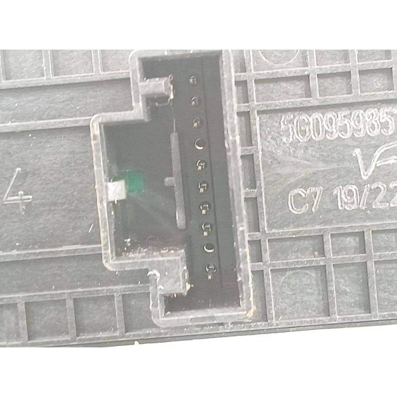 Recambio de mando elevalunas delantero izquierdo para seat ibiza (kj1) referencia OEM IAM 5G0959857F  