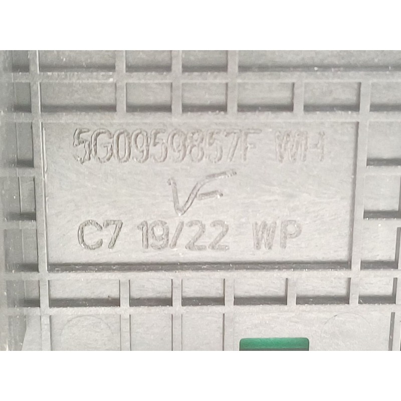 Recambio de mando elevalunas delantero izquierdo para seat ibiza (kj1) referencia OEM IAM 5G0959857F  