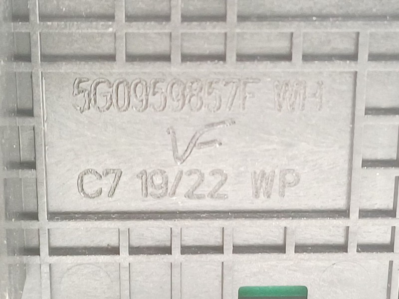 Recambio de mando elevalunas delantero izquierdo para seat ibiza (kj1) referencia OEM IAM 5G0959857F  