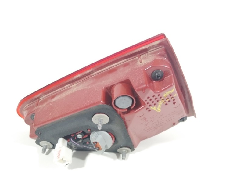 Recambio de piloto trasero izquierdo en porton para kia stonic (ybcuv) referencia OEM IAM 92403H8500  