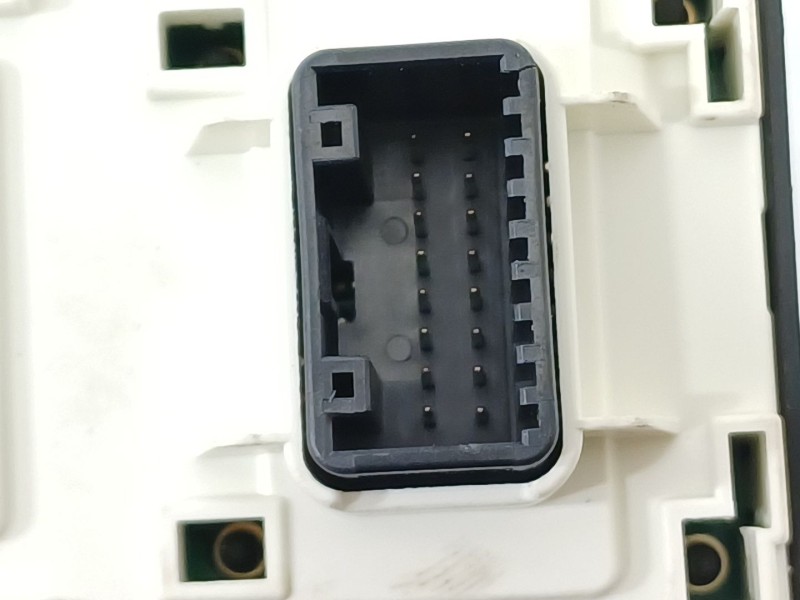 Recambio de mando retrovisor para kia stonic (ybcuv) referencia OEM IAM   4D64801160