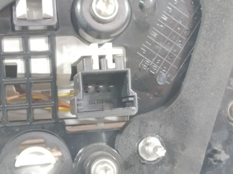 Recambio de piloto trasero izquierdo en porton para volkswagen golf vi (5k1) gti referencia OEM IAM 5K0945094AF  