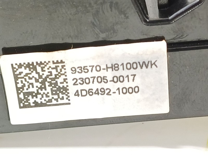 Recambio de mando elevalunas delantero izquierdo para kia stonic (ybcuv) referencia OEM IAM 93570H8100WK  